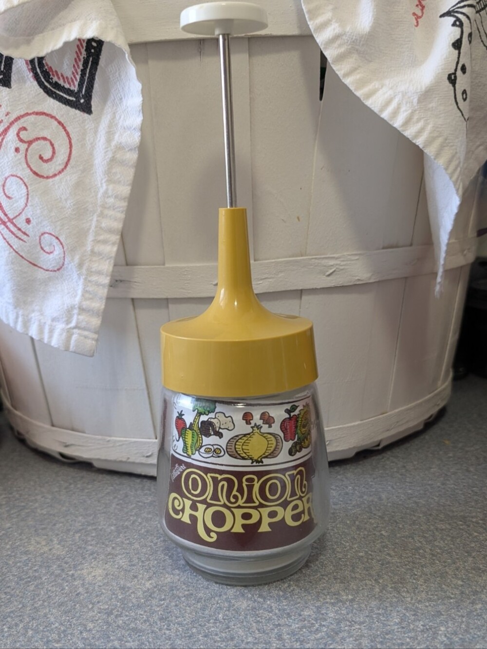 Vintage 1970s Housewares Glass Onion Chopper New Old Stock Mustard Yello